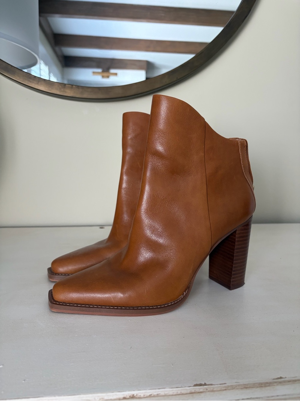 Vince Camuto Women’s Tan Leather Block Heel Ankle Boots Size 8.5
